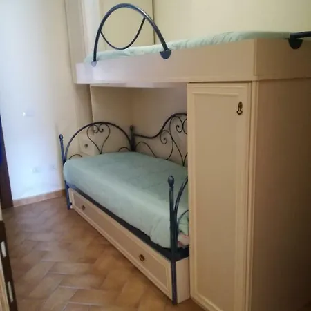 Casa Vacanze Al Mare Apartment *